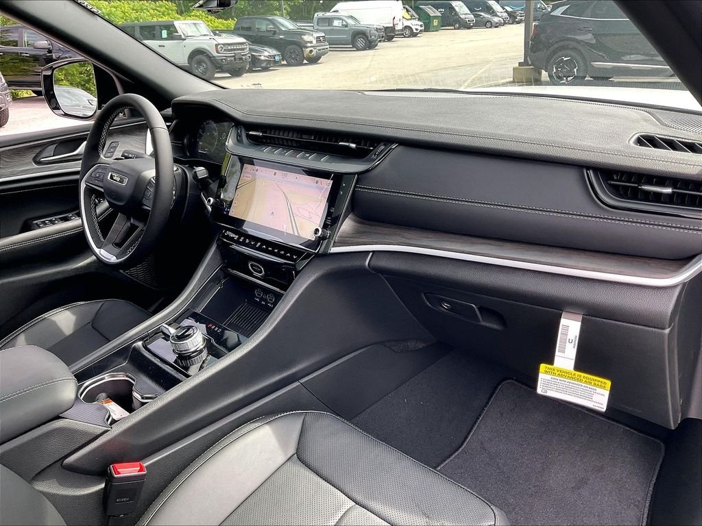 2026 Jeep Grand Cherokee L — photo 10