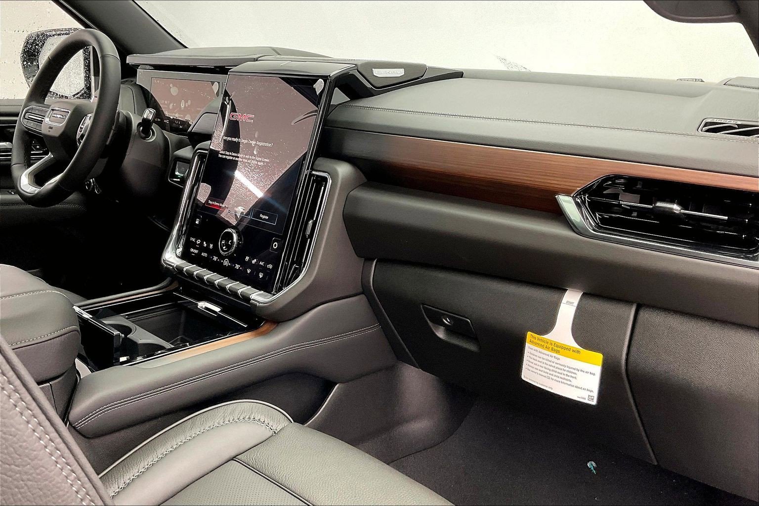 2026 GMC Yukon XL Denali - Photo 6