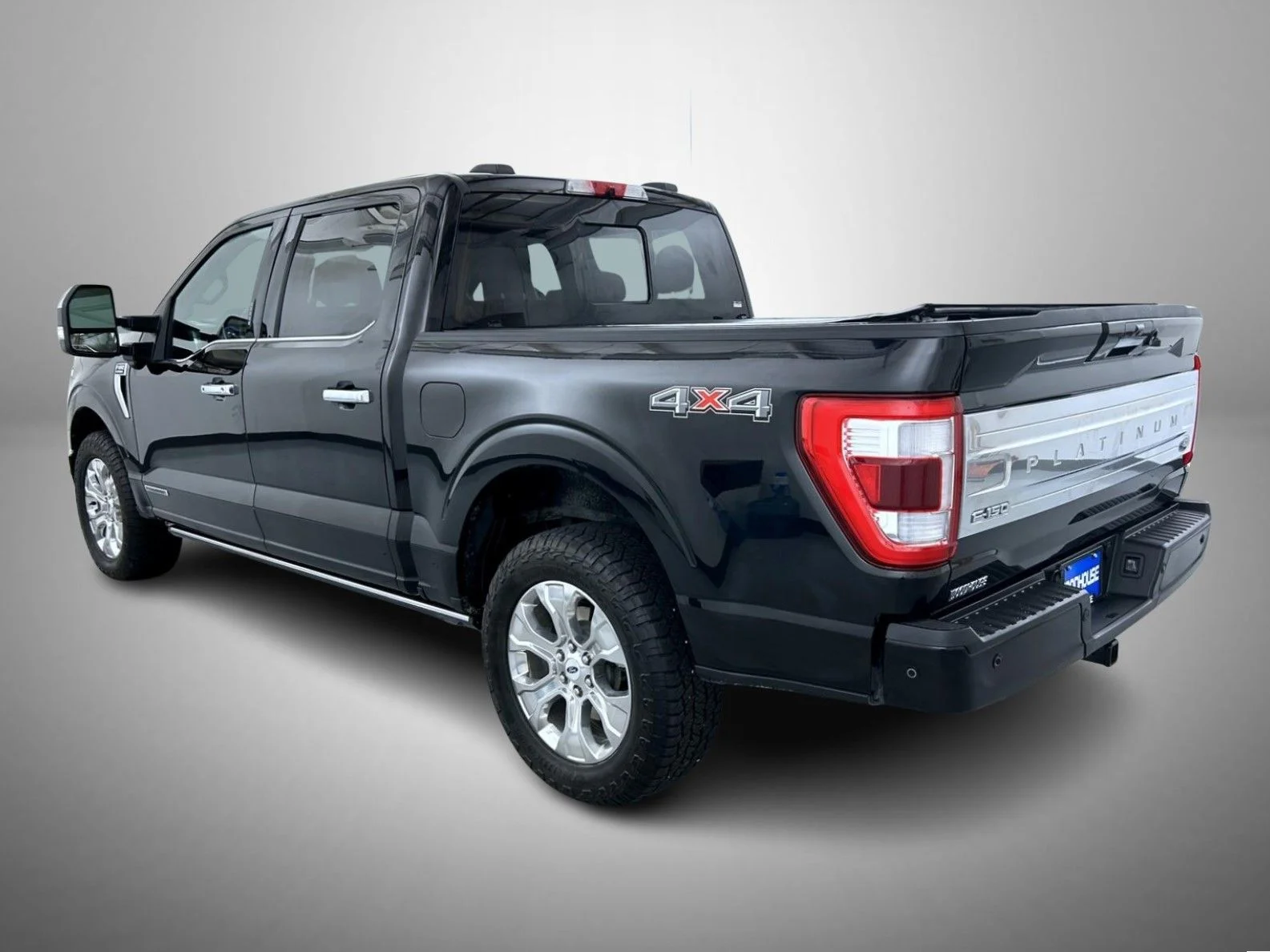 Used 2022 Black Ford Platinum image 7