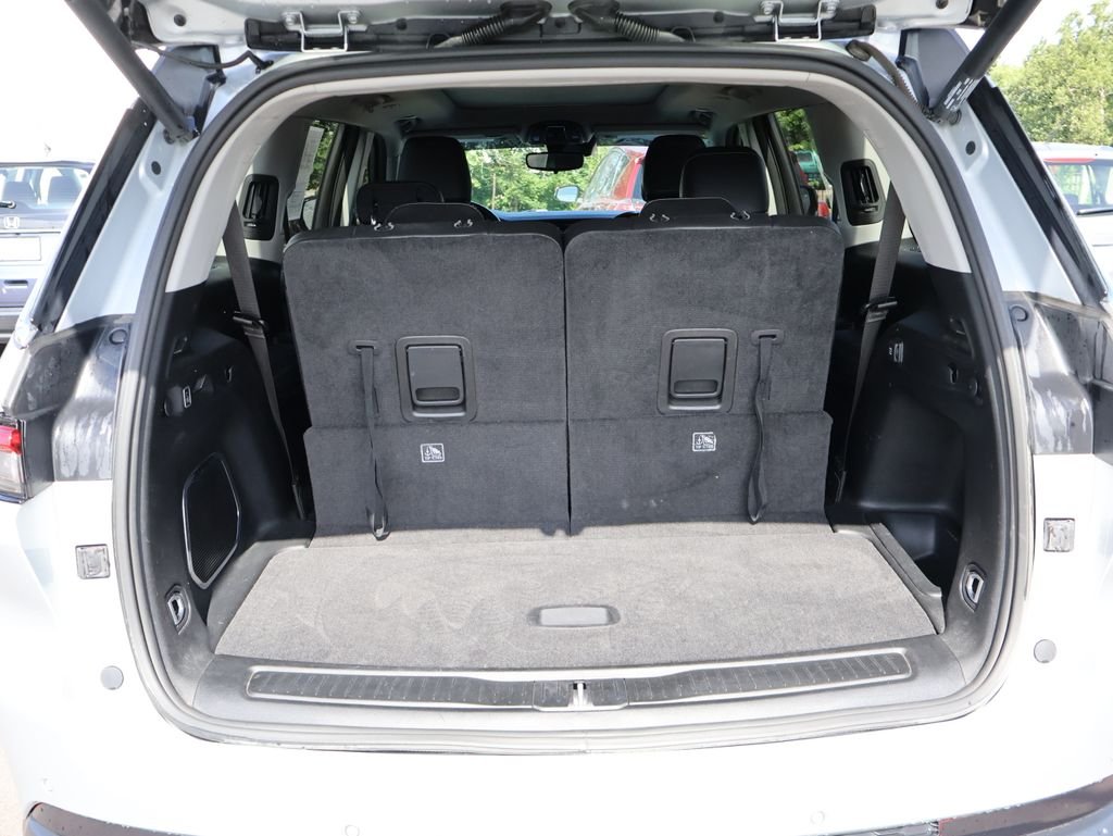Used 2021 Silver Jeep Limited image 16