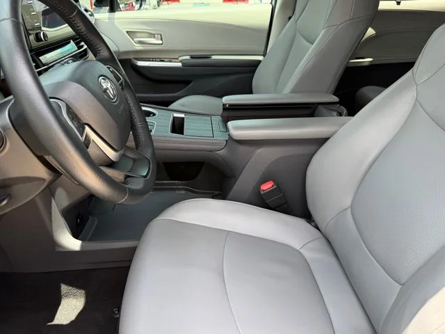 Certified Used 2022 Silver Toyota XLE image 9