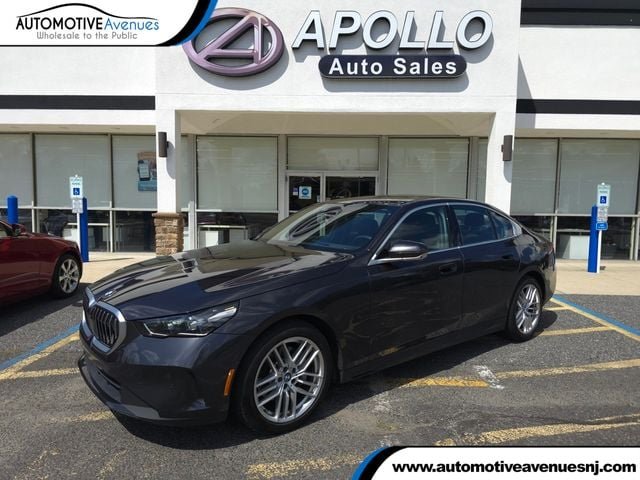 2024 BMW 5 Series 530i