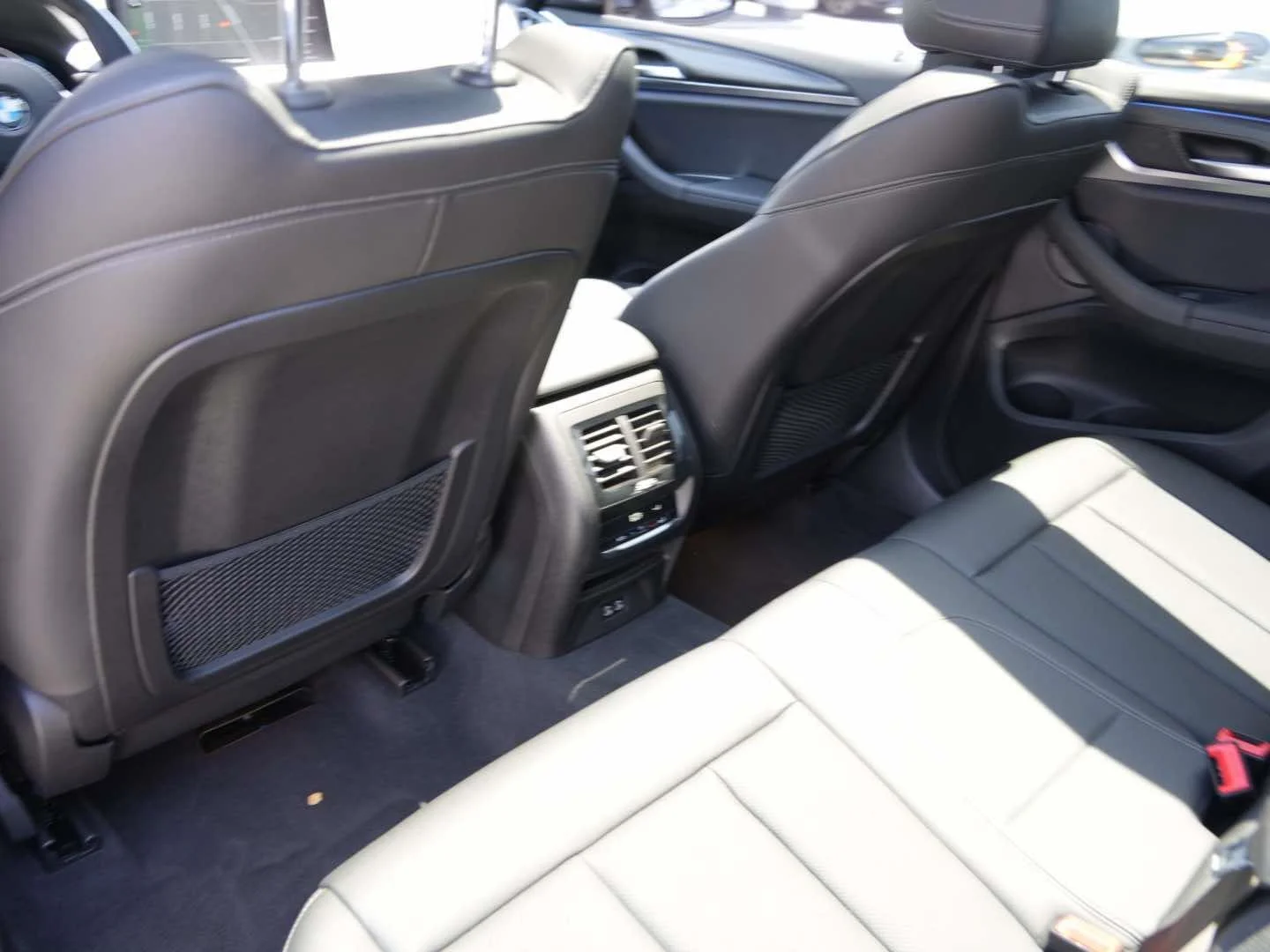 Certified Used 2023 Brooklyn Grey Metallic BMW sDrive30i Sports Activity Vehicle South Africa image 10