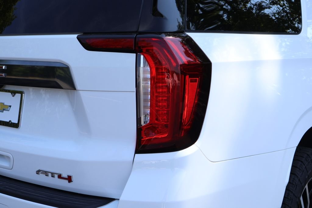 2023 GMC Yukon XL AT4 - Photo 10