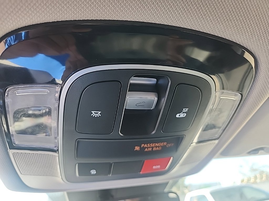 Used 2023 Deep Sea Hyundai SEL Convenience image 24