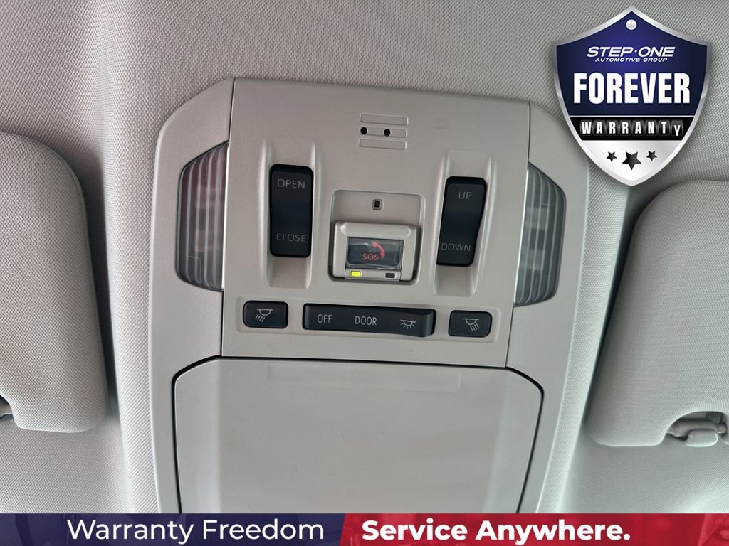 Used 2022  Toyota XLE image 26