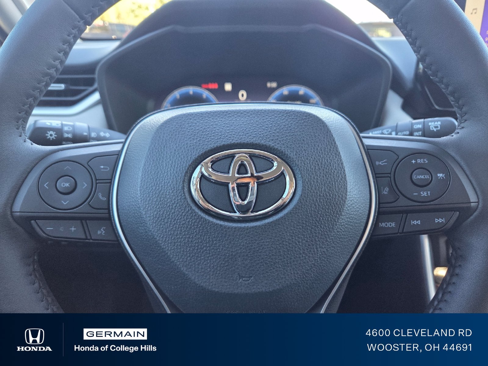 Used 2023 Pearl Toyota Limited image 26