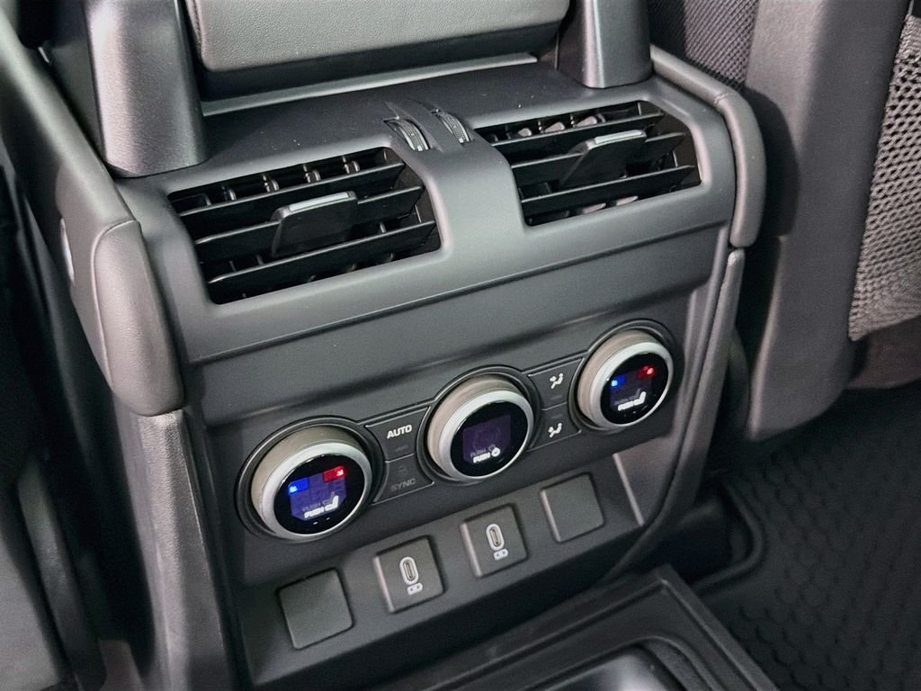 New 2026 Santorini Black Land Rover V8 image 27