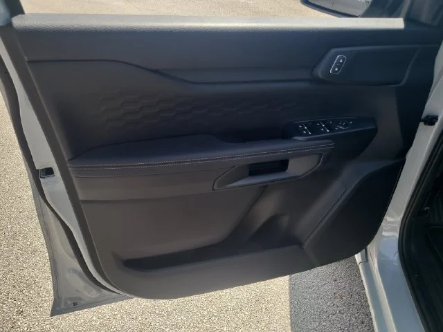 New 2026 Avalanche Ford XLT image 16