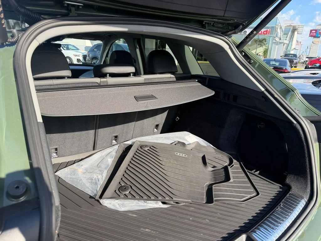 Certified Used 2025 Green Audi 2.0T Premium image 25