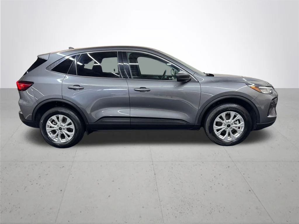 Used 2024 Gray Ford Active image 9