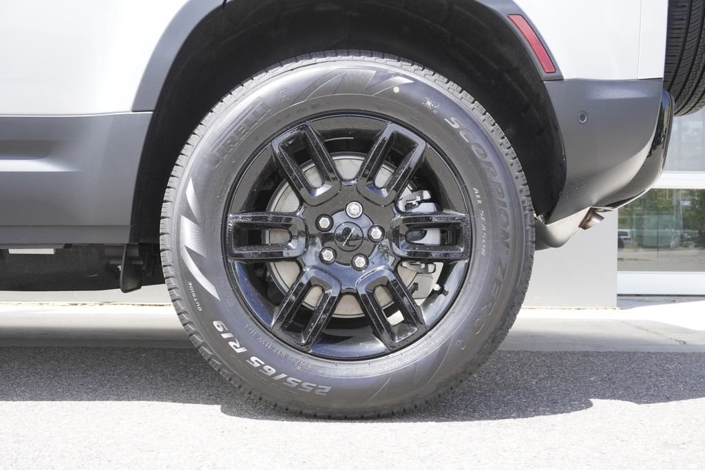 New 2026 Borasco Grey Land Rover S image 35