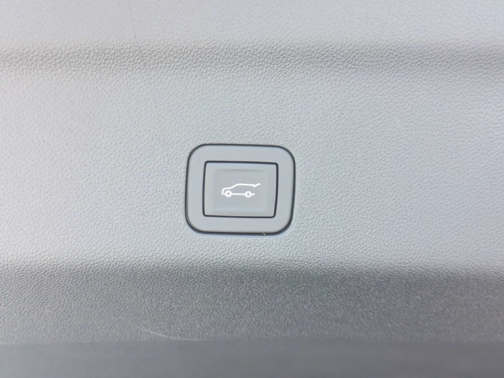 2026 Chevrolet Tahoe LT - Photo 14