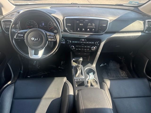 Used 2022 White Kia EX image 20
