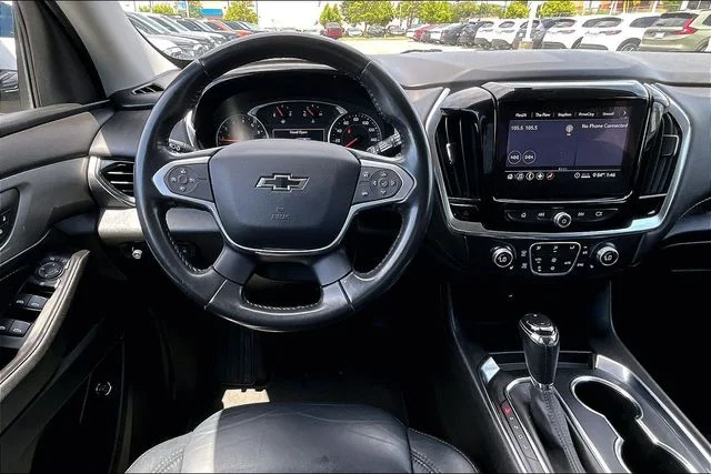 Used 2020 Silver Chevrolet LT image 8