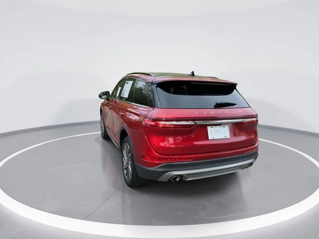 Used 2025 Red Lincoln Reserve image 6