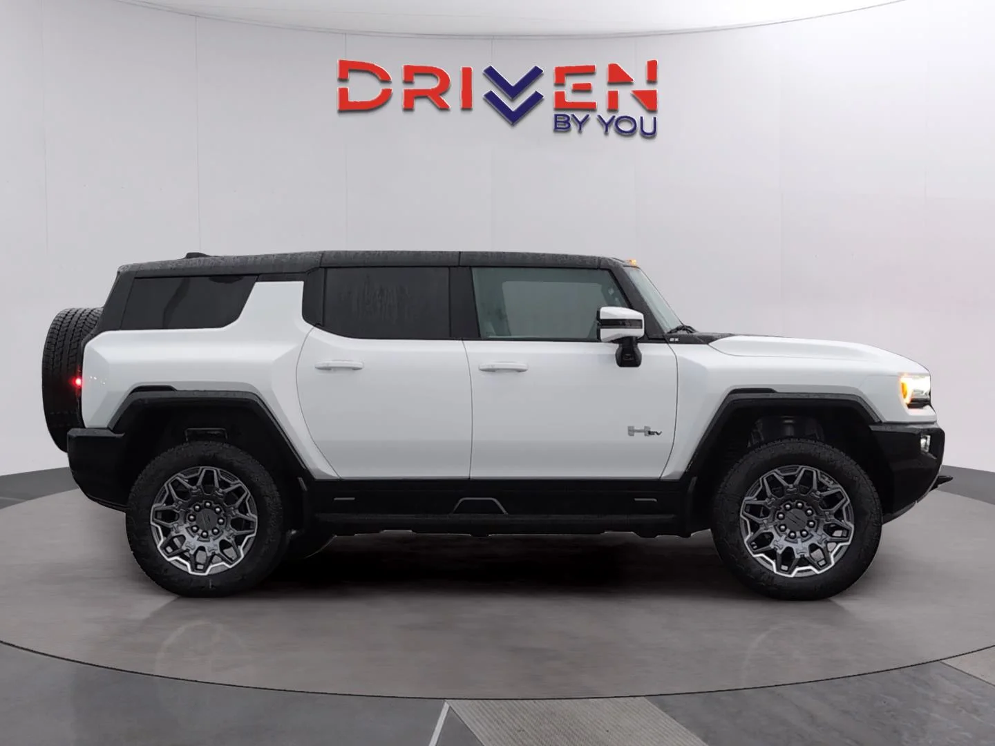 New 2025 Interstellar White GMC 2X image 6