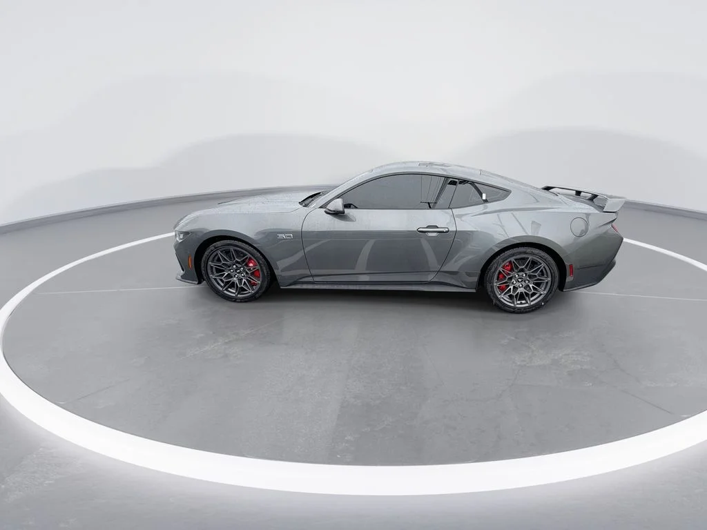 Used 2025 Gray Ford GT Premium image 5