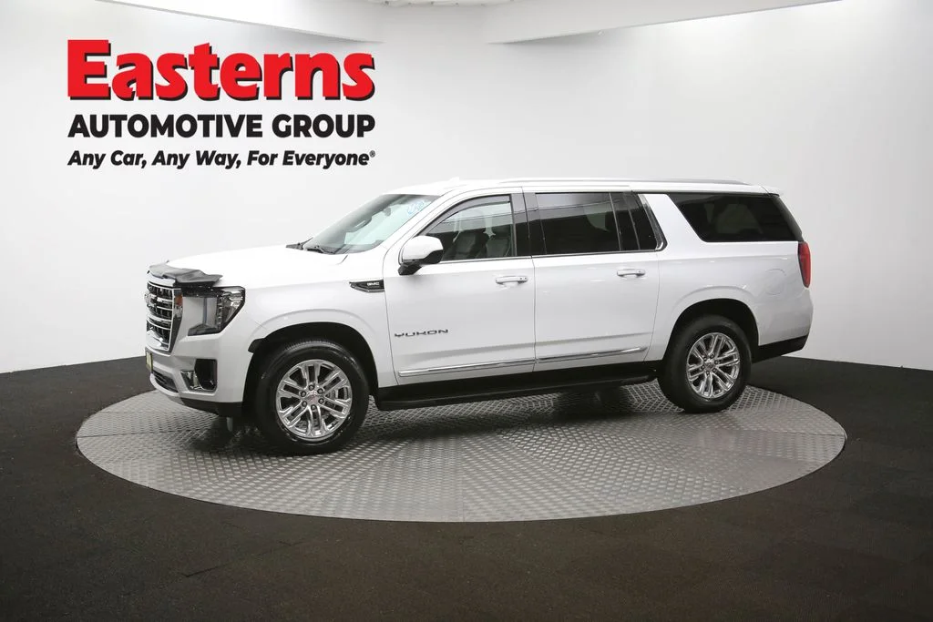 Used 2023 White GMC SLT image 62