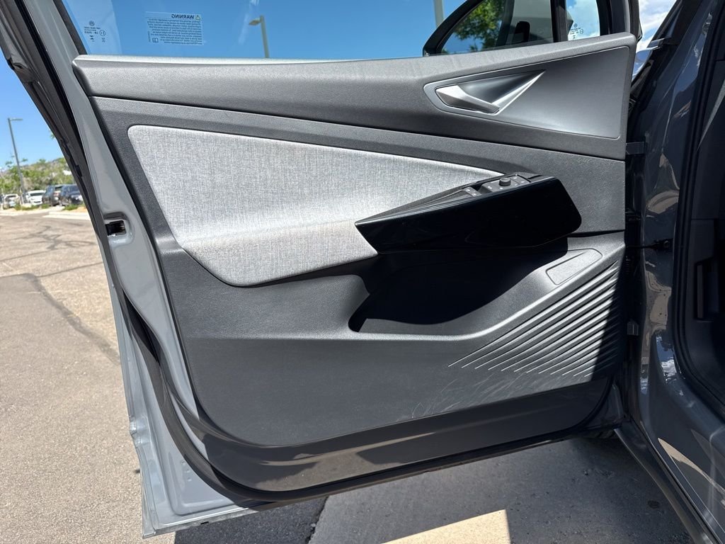 Used 2024 Gray Volkswagen Pro image 10