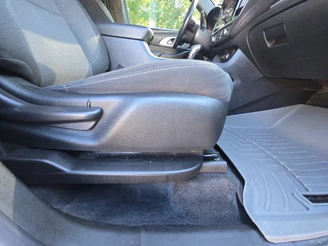 Used 2023 White Chevrolet LT image 19
