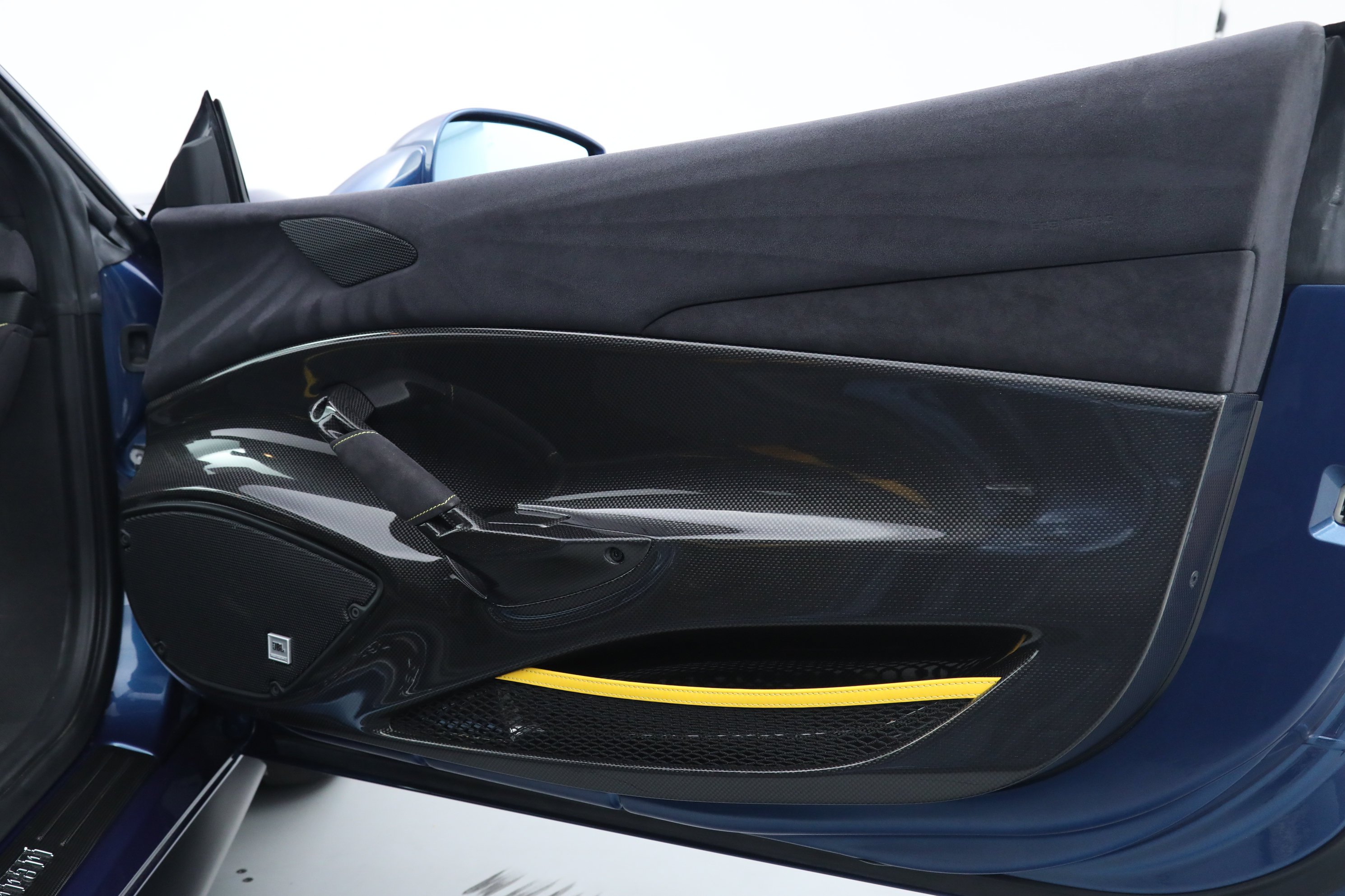 Used 2019 Blue Ferrari  image 20