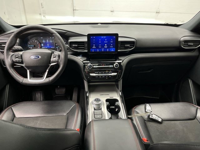 Used 2023 Agate Black Ford ST-Line image 4