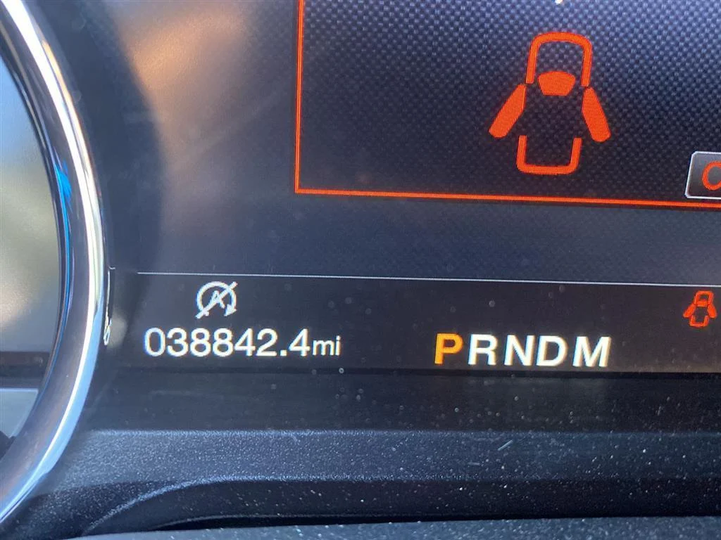Used 2018 White Platinum Metallic Tri-Coat Ford Limited image 18