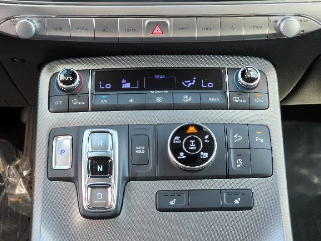Used 2020 White Hyundai SEL image 28