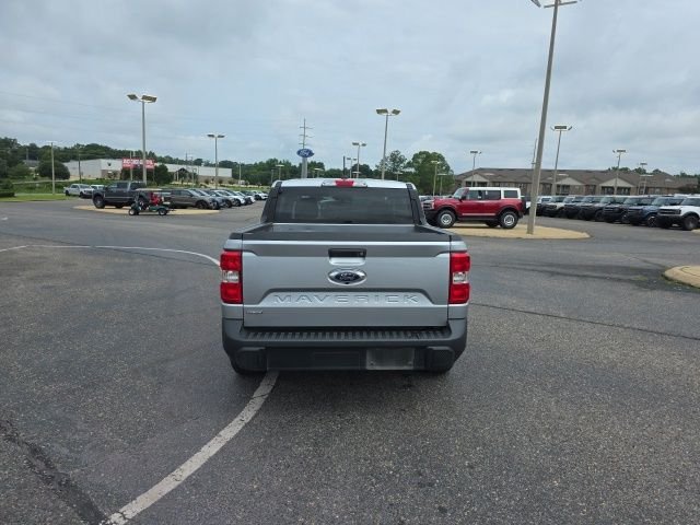 Used 2024 Silver Ford XLT image 4