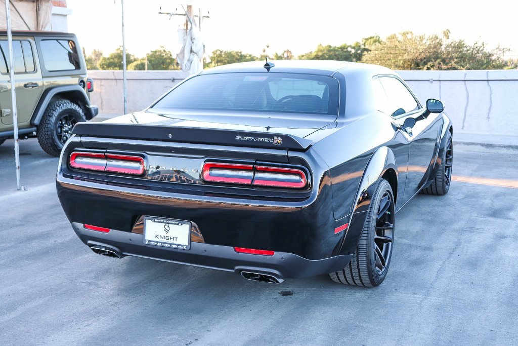 Used 2023 Pitch Black Clearcoat Dodge R/T Scat Pack Widebody image 9