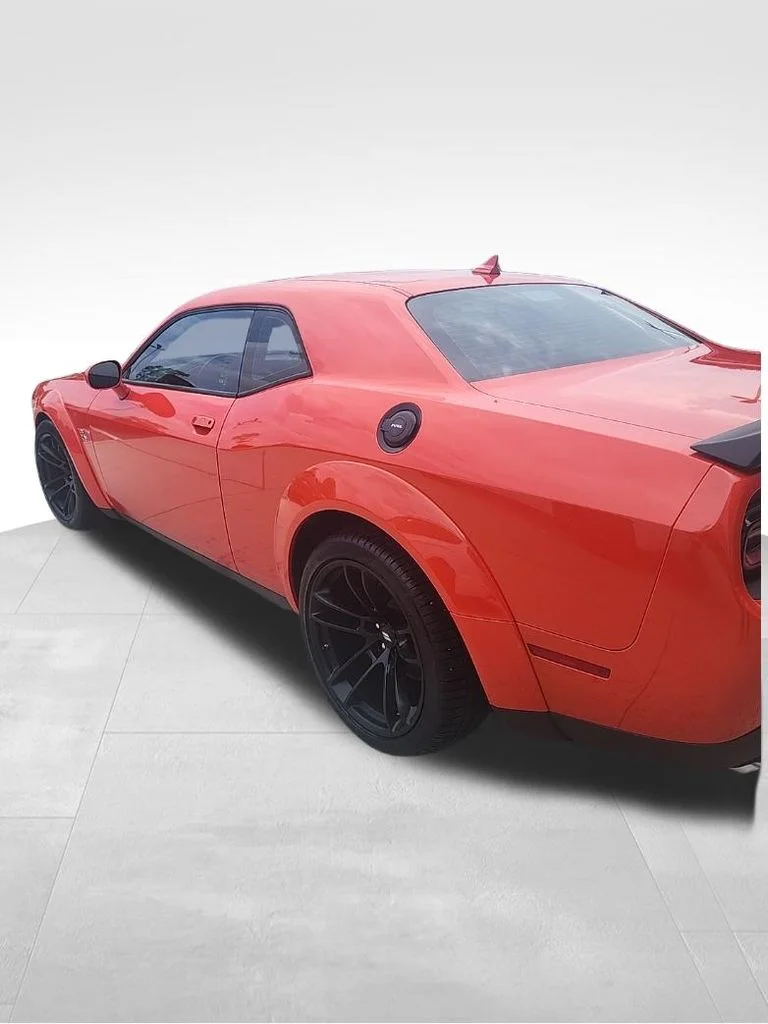 Used 2020 Orange Dodge R/T Scat Pack Widebody image 8