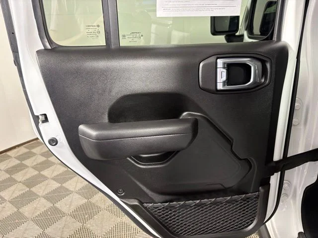 Certified Used 2024 White Jeep Rubicon image 20