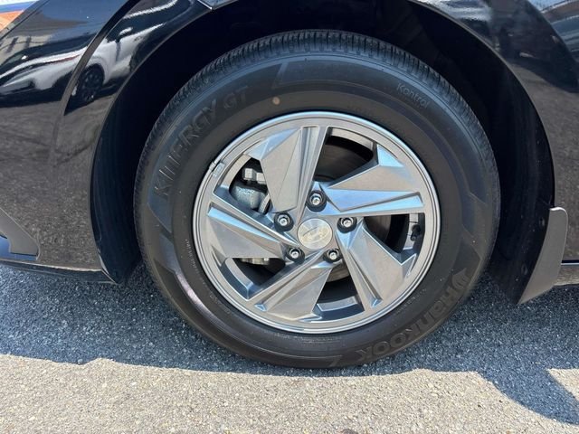 Certified Used 2024 Abyss Black Hyundai SE image 8