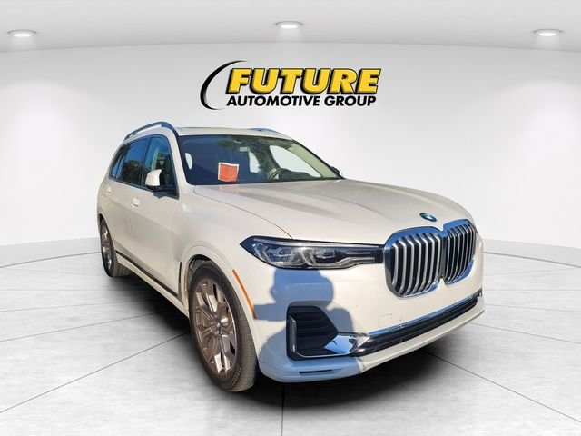 Used 2022 White BMW xDrive40i image 1