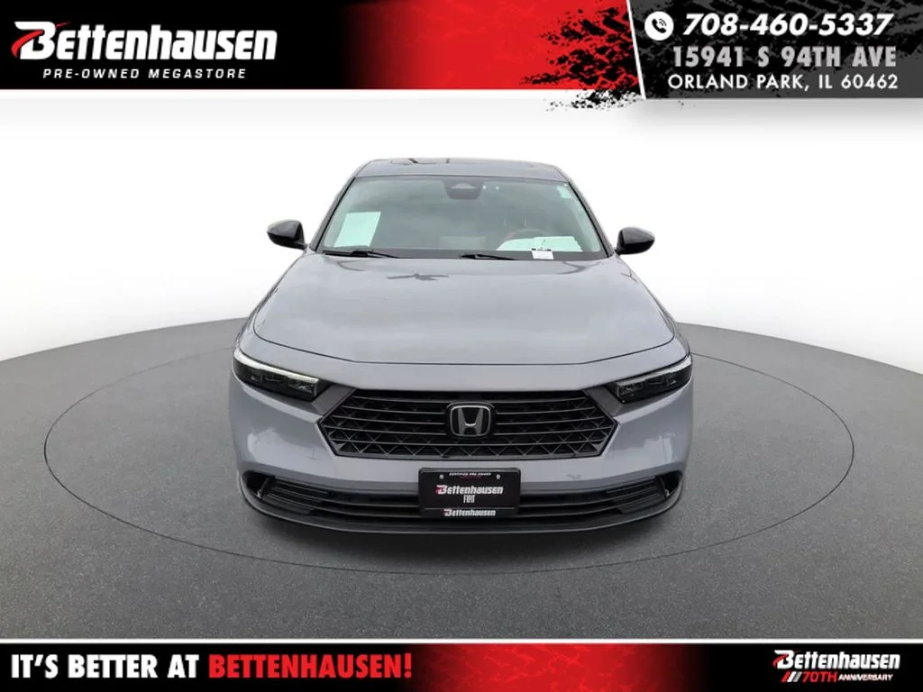 Used 2025 Gray Honda SE image 16