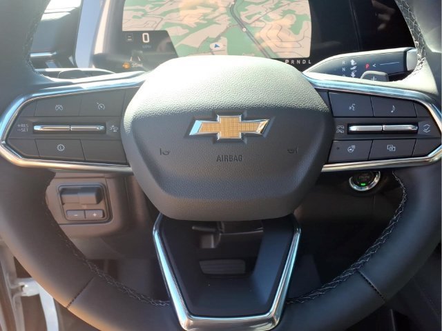 New 2027 Summit White Chevrolet LT image 11