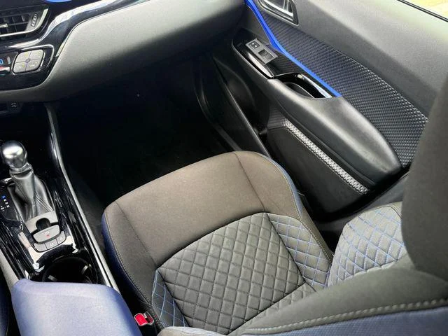Certified Used 2021 BLIZZARD PEARL Toyota XLE image 23