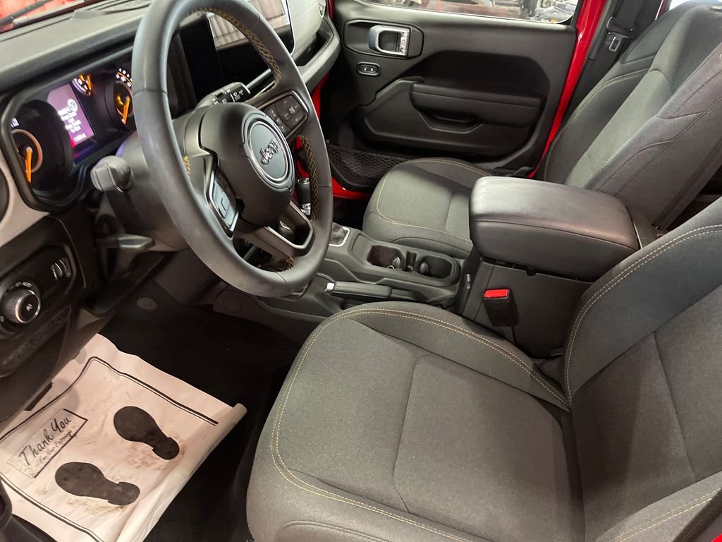 Used 2024 Red Jeep Sport S image 14