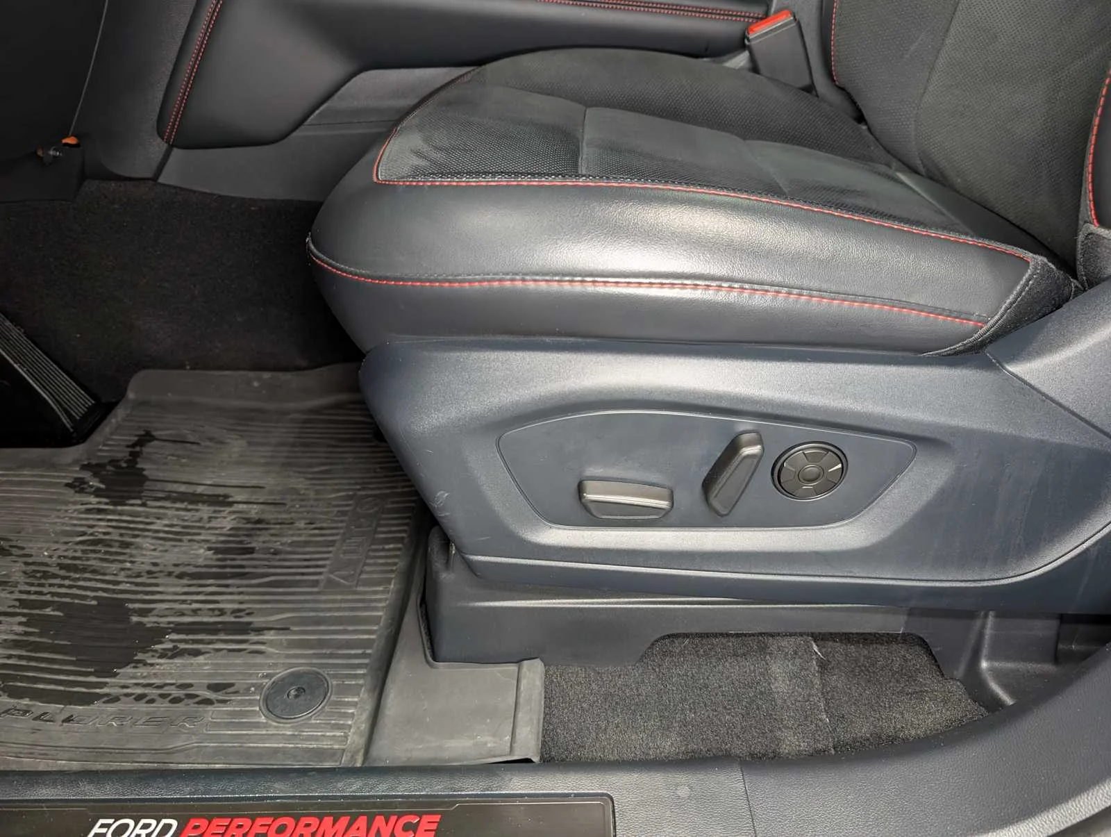 Used 2025 Carbonized Gray Metallic Ford ST image 41