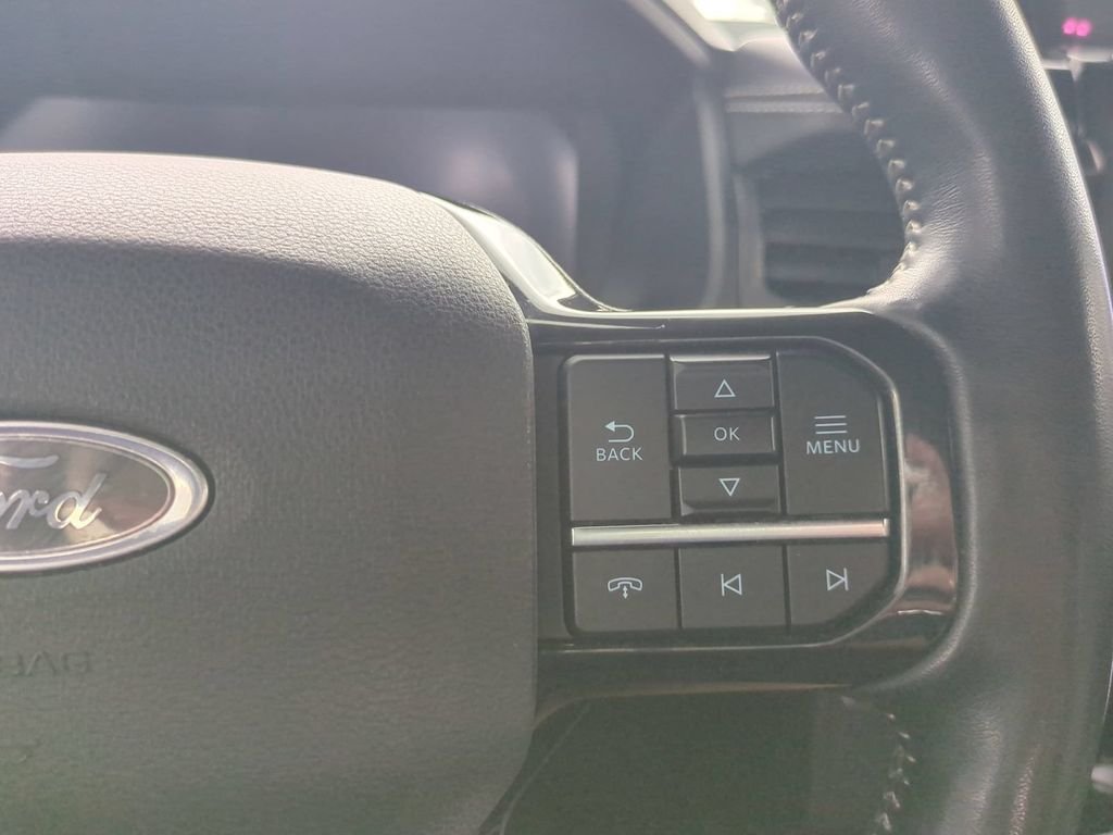 2023 Ford F-150 Lightning Platinum - Photo 34
