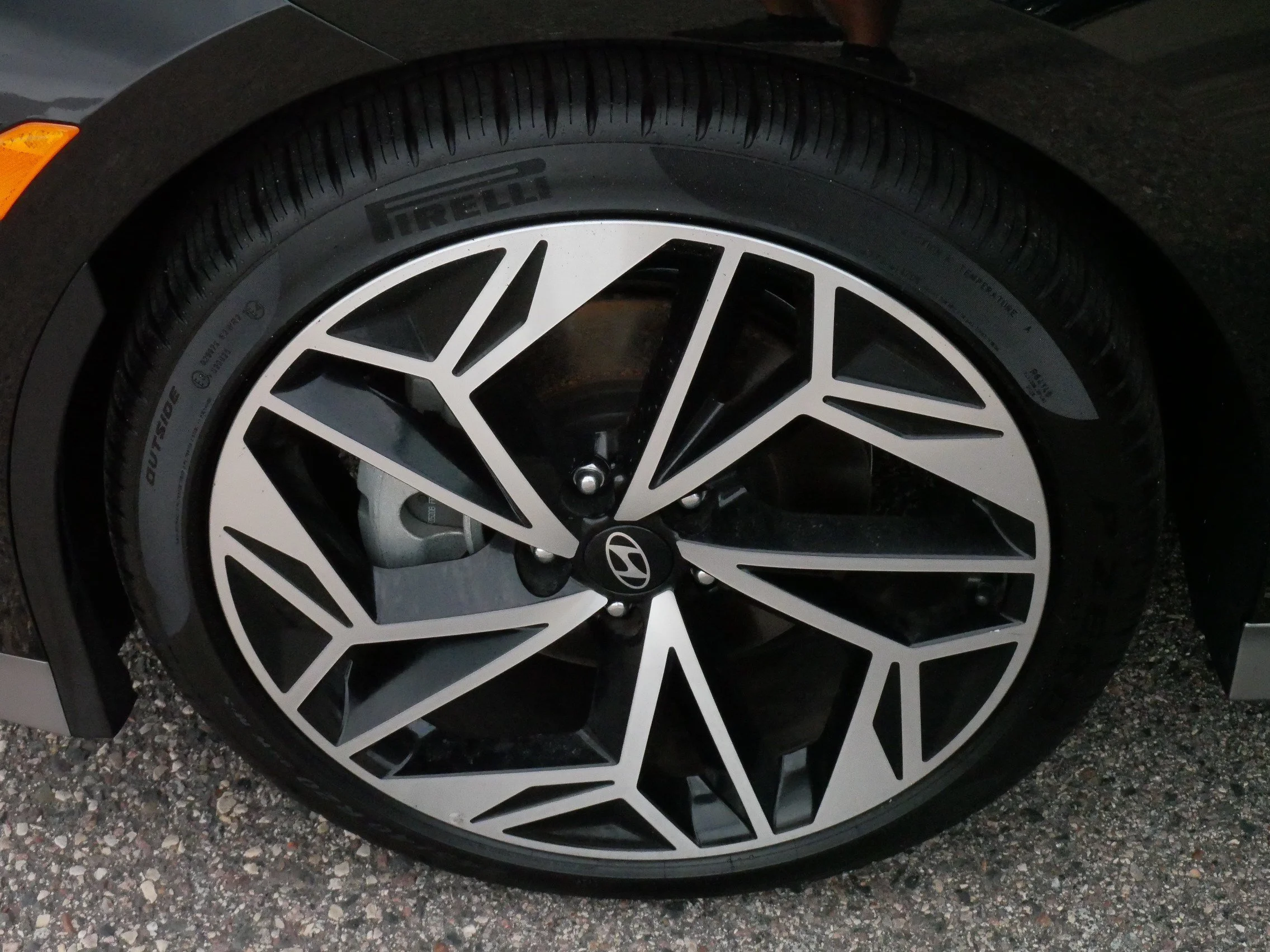 Used 2023 Onyx Black Hyundai SEL image 15