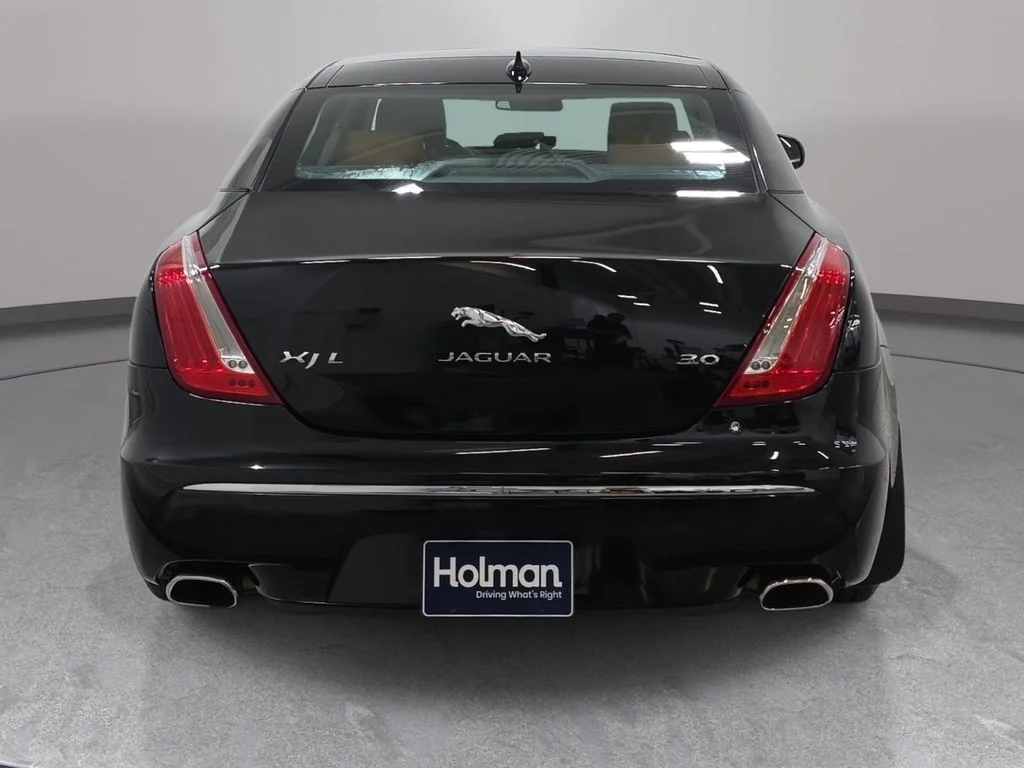 Used 2014 Ebony Jaguar XJL Portfolio image 7
