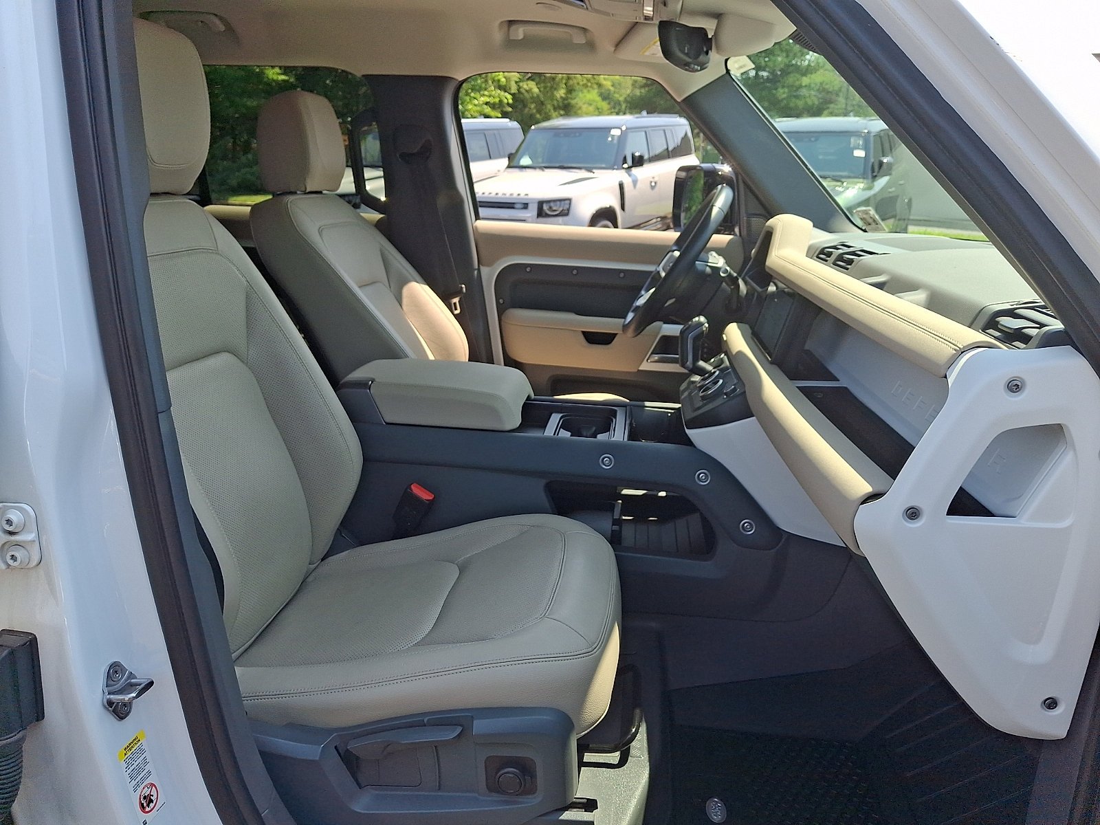 Certified Used 2023 Fuji White   1Aa Land Rover S image 25