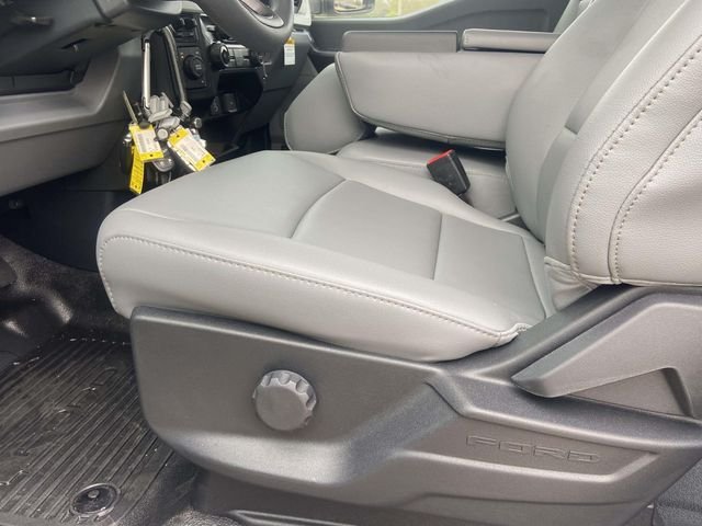 New 2026 Oxford White Ford XL image 30
