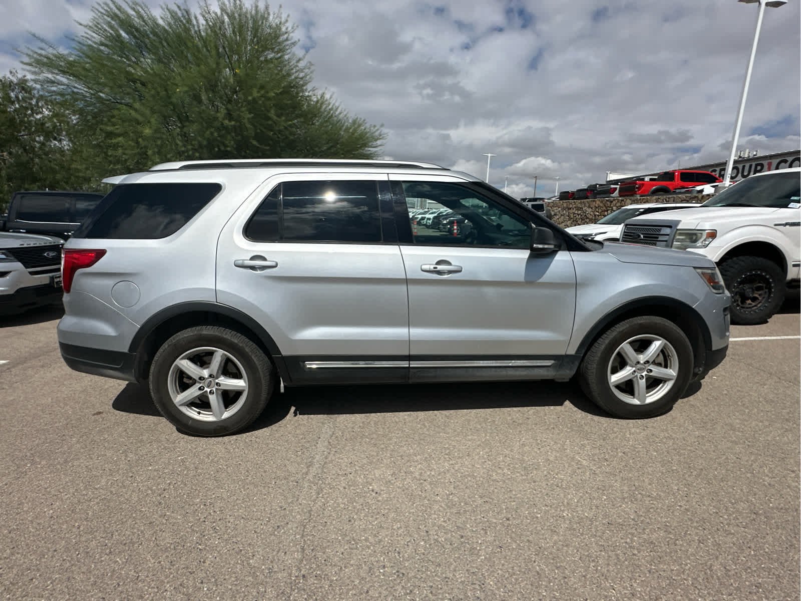 Used 2019 Ingot Silver Metallic Ford XLT image 41