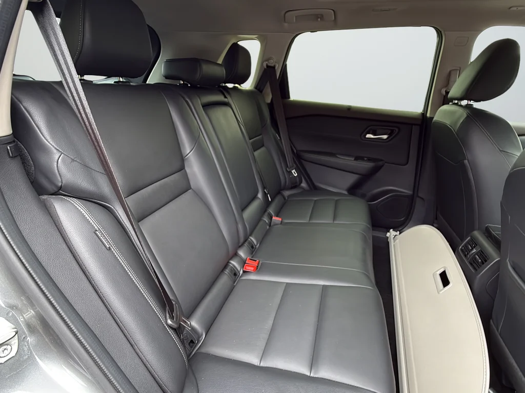 Used 2023 Gray Nissan SL image 28