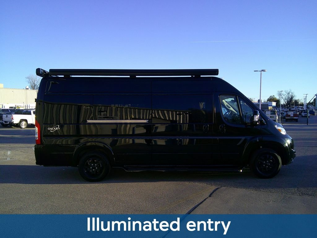 Used 2024 Black RAM High Roof image 12