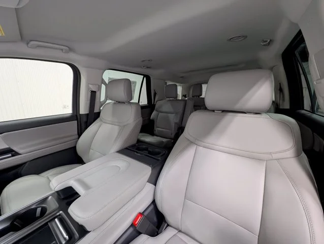 New 2027 Star White Metallic Tri-Coat Ford Active image 46