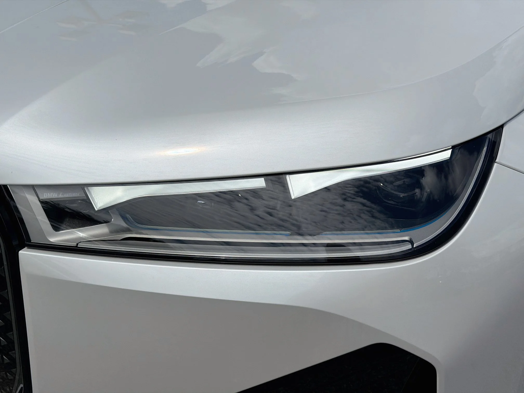 2025 BMW iX M60 - Photo 9